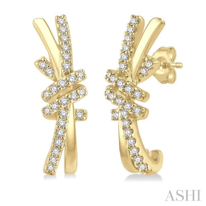 Davis Classics 14k Yellow Gold Love Knot Bar Diamond Stud Earrings