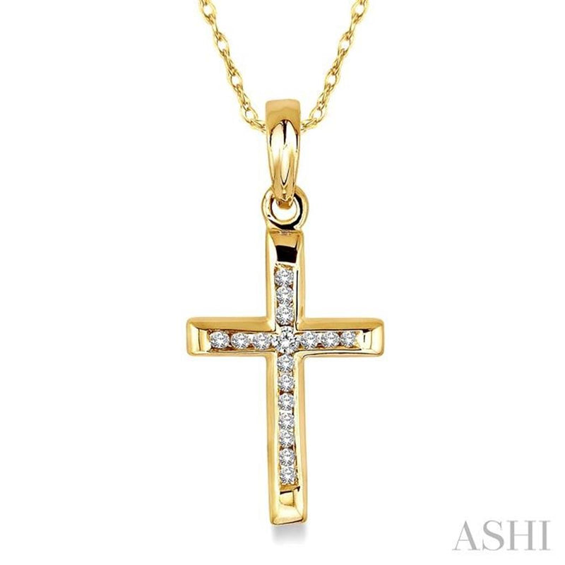 Davis Classics 14k Yellow Gold Diamond Cross Pendant Necklace