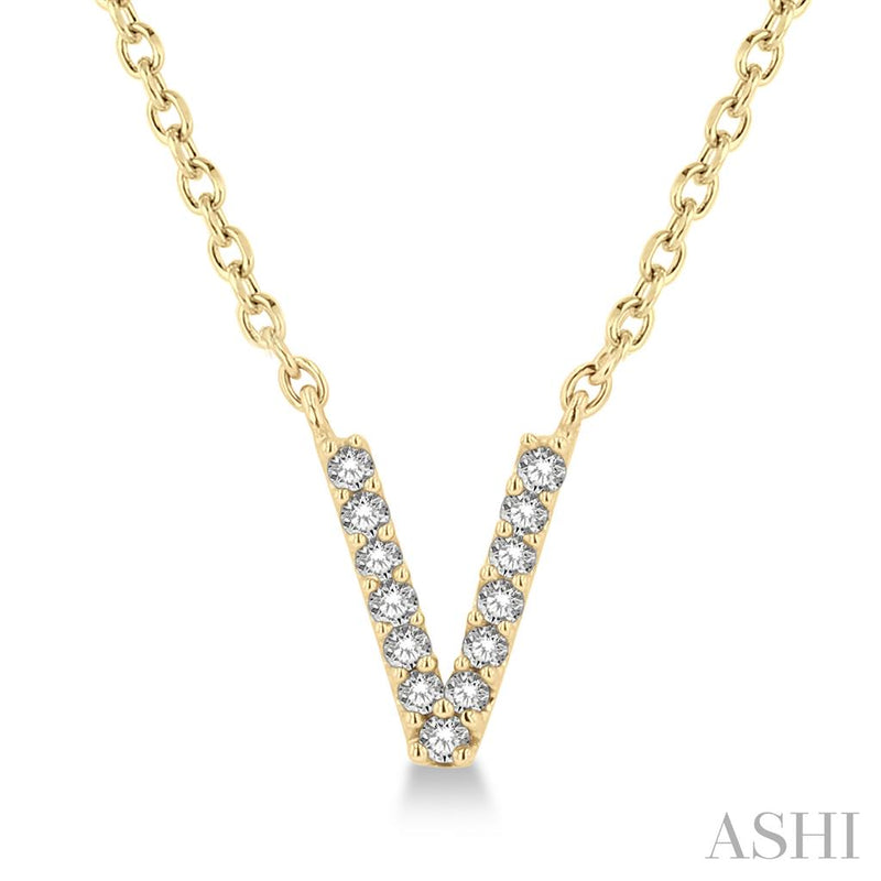 Davis Classics 14k Yellow Gold Diamond Initial "V" Pendant Necklace