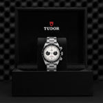 TUDOR Black Bay Chrono