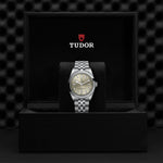 TUDOR Black Bay 36