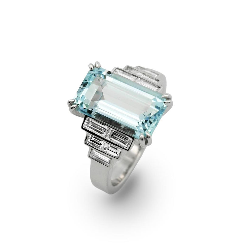 Charles Krypell 18k White Gold Aquamarine and Diamond Fashion Ring