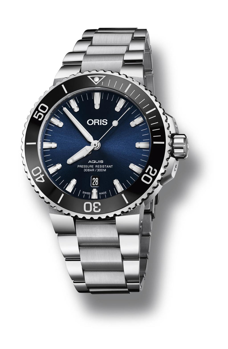 ORIS Aquis Date Watch