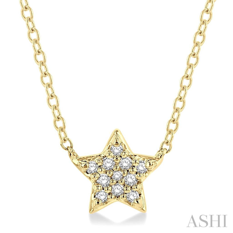 Davis Classics 14k Yellow Gold Petite Star Diamond Pendant Necklace